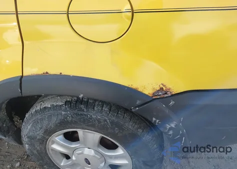 2001 Ford Escape Xlt из США, поврежденный, VIN 1FMYU04141KB04373